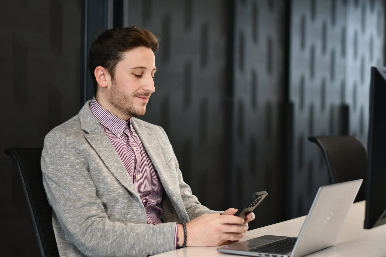 AGENZIA DI COMUNICAZIONE SITI WEB SOCIAL MEDIA GRFICA