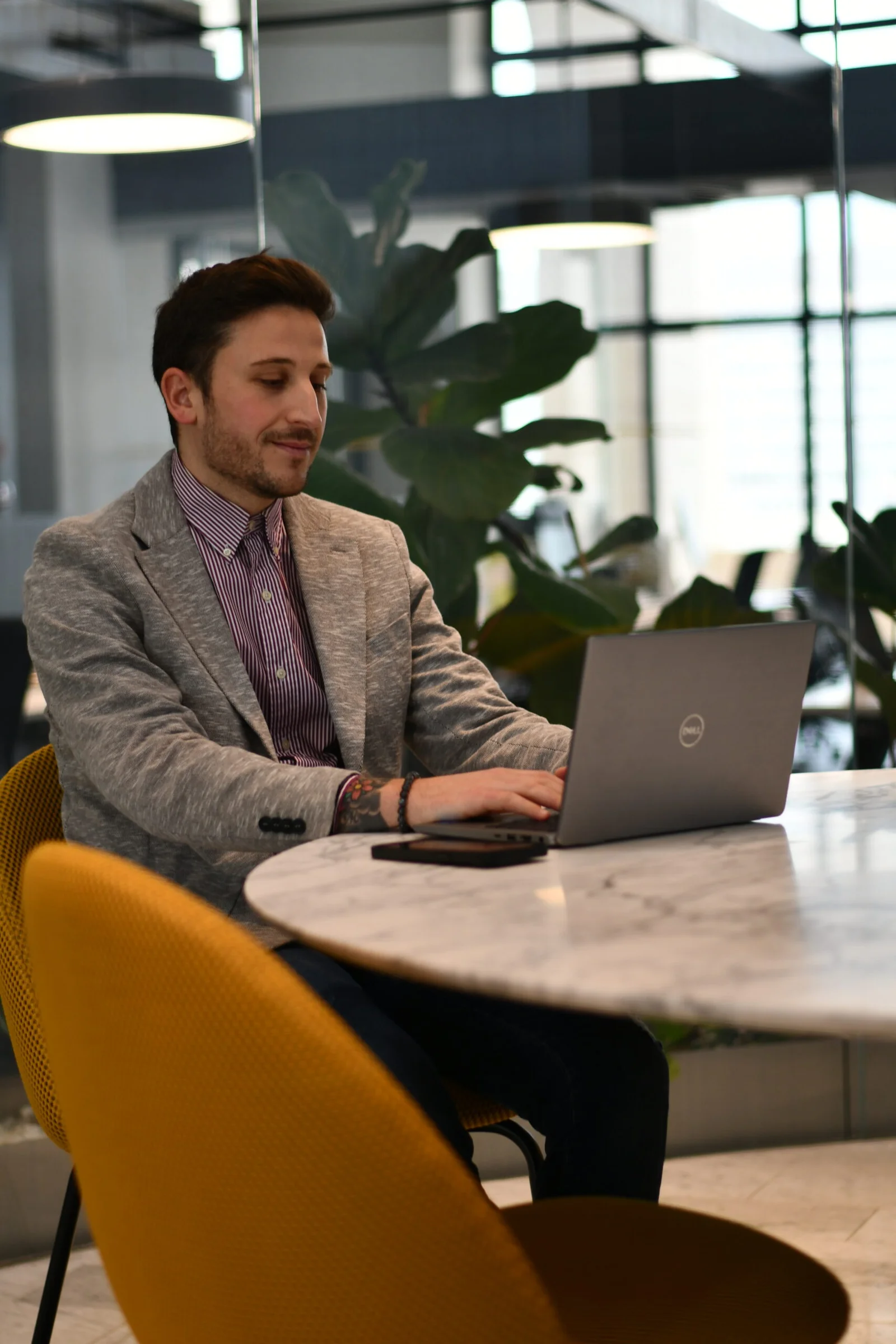 AGENZIA DI COMUNICAZIONE SITI WEB SOCIAL MEDIA GRFICA